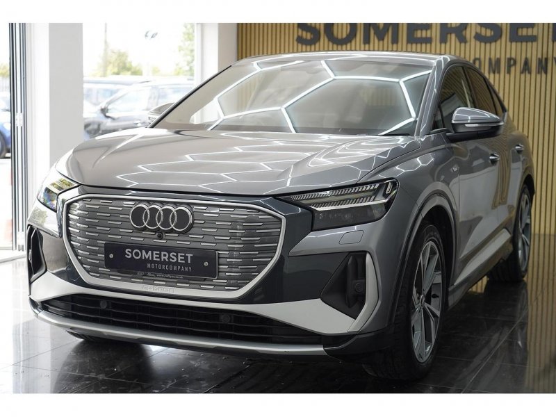 AUDI E-TRON