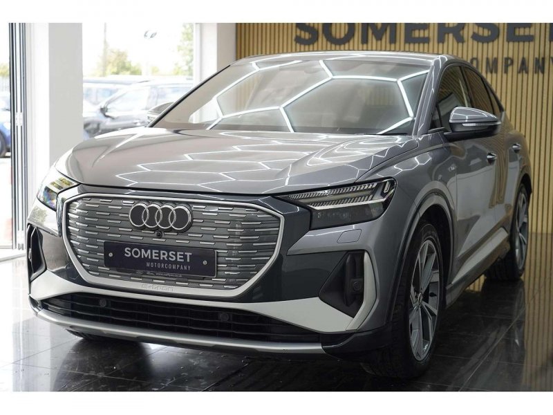 AUDI E-TRON