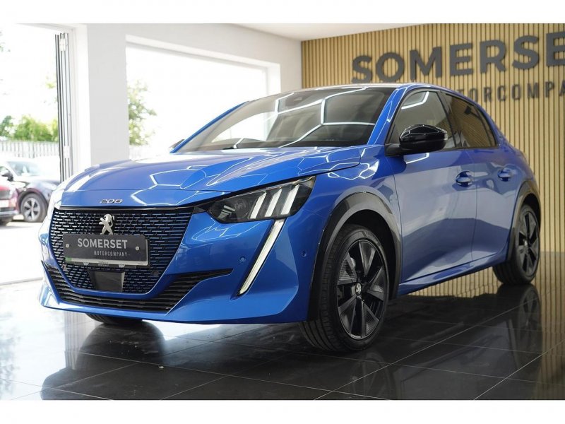 PEUGEOT E-208