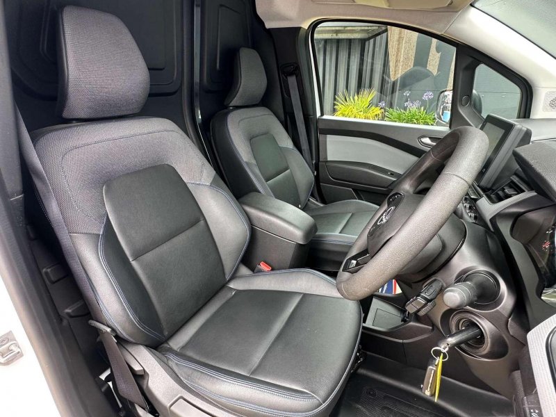 NISSAN TOWNSTAR