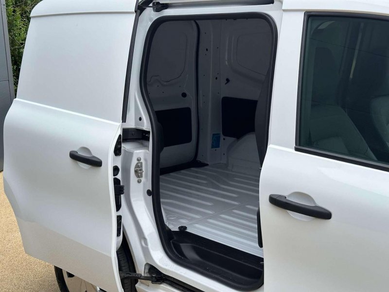 NISSAN TOWNSTAR
