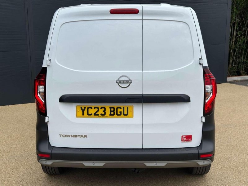 NISSAN TOWNSTAR