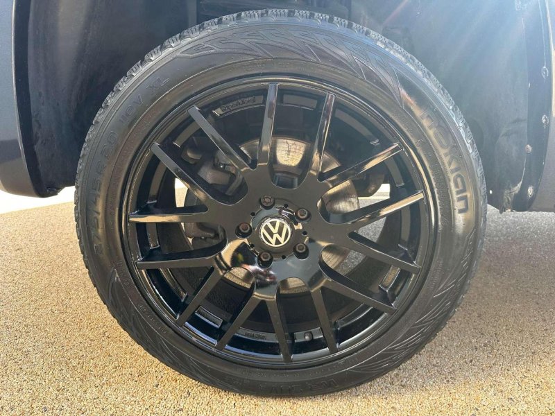 VOLKSWAGEN AMAROK