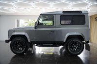 LAND ROVER DEFENDER 90