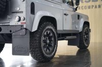 LAND ROVER DEFENDER 90