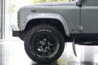 LAND ROVER DEFENDER 90