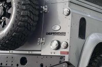LAND ROVER DEFENDER 90