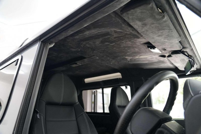 LAND ROVER DEFENDER 90