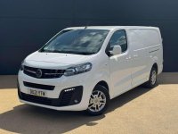 VAUXHALL VIVARO