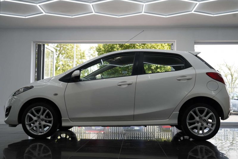 MAZDA MAZDA2