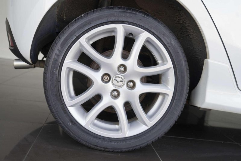 MAZDA MAZDA2