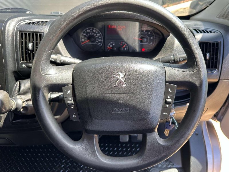PEUGEOT BOXER