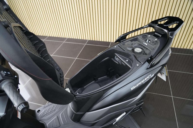 SUZUKI BURGMAN