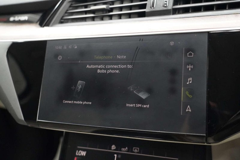 AUDI E-TRON