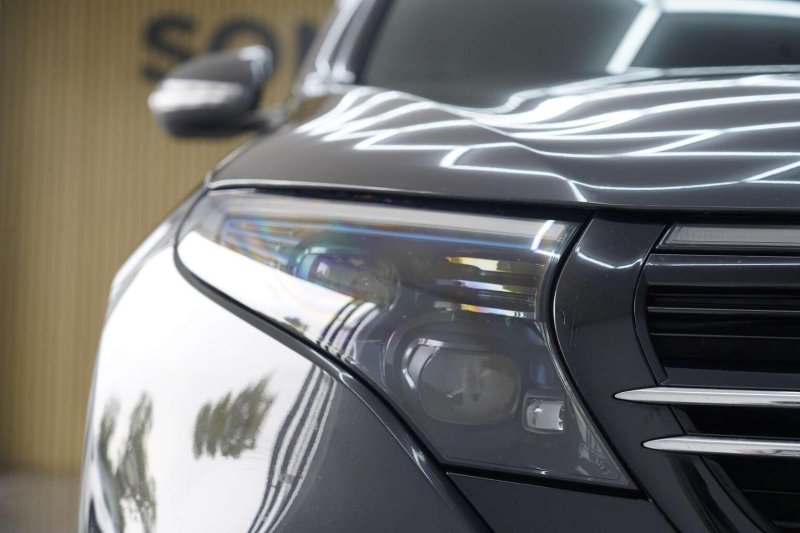 MERCEDES-BENZ EQC