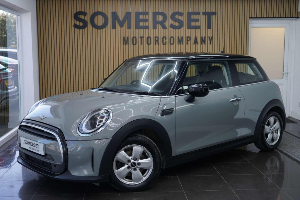 2022 MINI Hatch